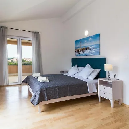 Four-bedroom Holiday In Hébergement de vacances